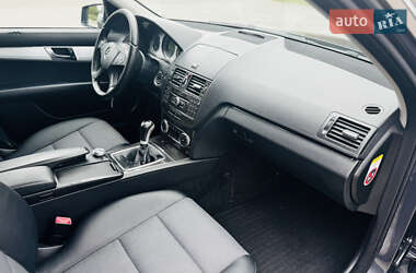 Универсал Mercedes-Benz C-Class 2009 в 