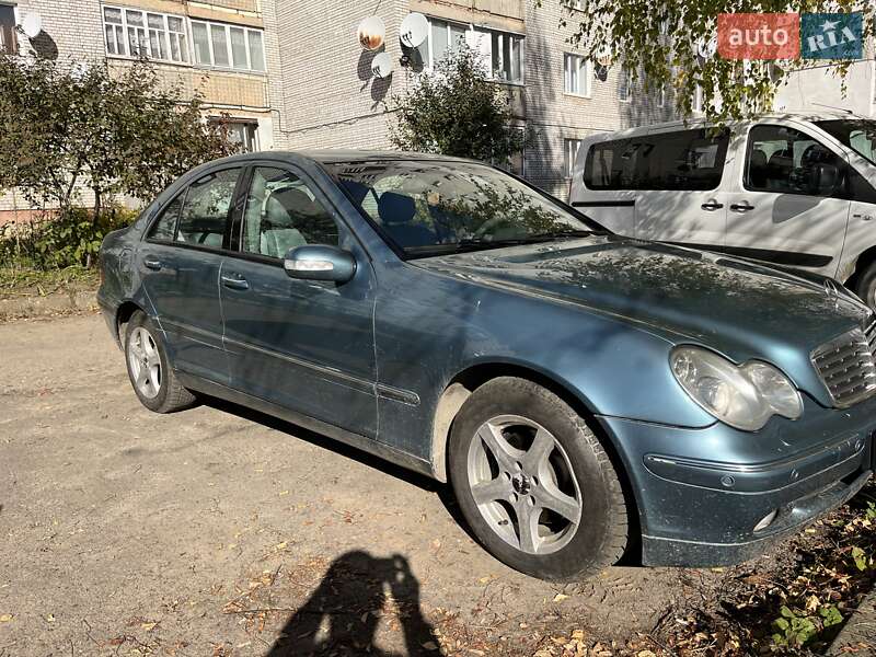 Седан Mercedes-Benz C-Class 2002 в 