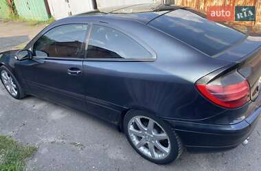 Купе Mercedes-Benz C-Class 2003 в 