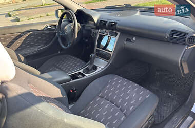 Купе Mercedes-Benz C-Class 2003 в 