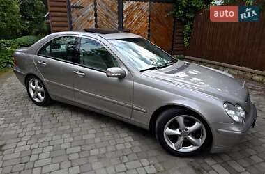 Седан Mercedes-Benz C-Class 2004 в 