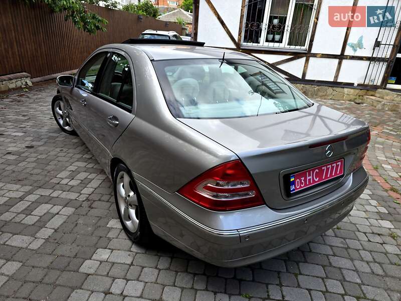 Седан Mercedes-Benz C-Class 2004 в Полтаве