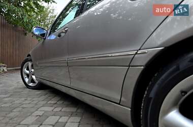 Седан Mercedes-Benz C-Class 2004 в 