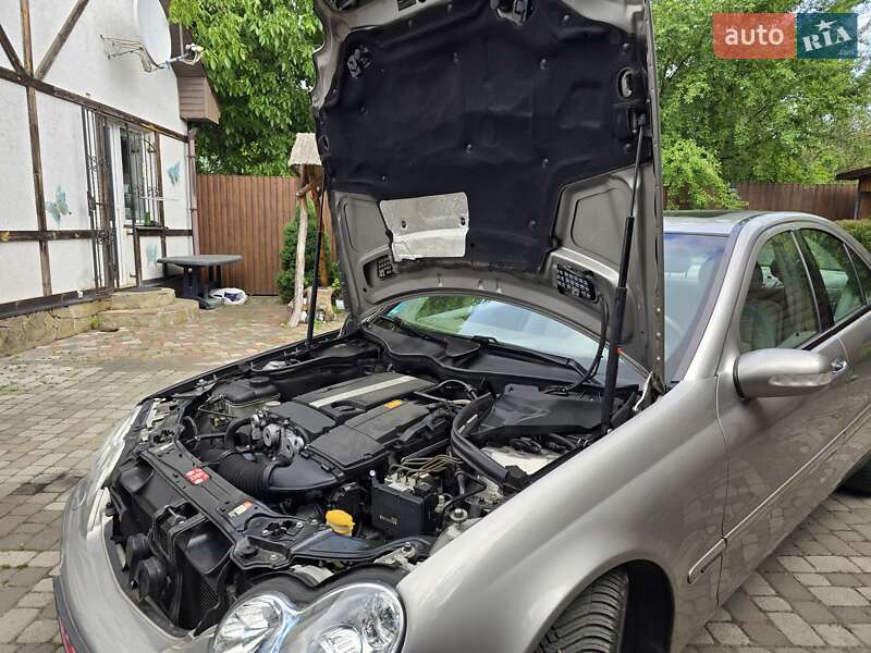 Седан Mercedes-Benz C-Class 2004 в Полтаве