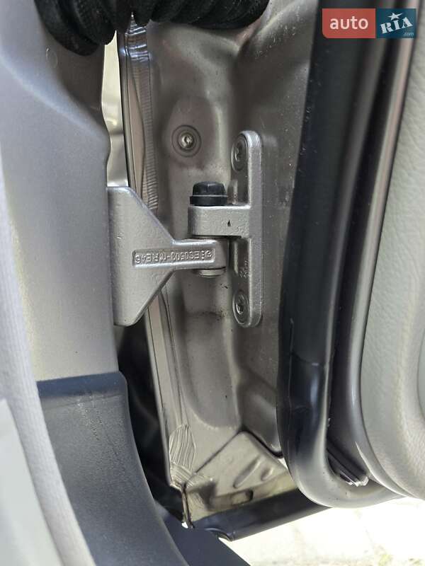 Седан Mercedes-Benz C-Class 2004 в Полтаве