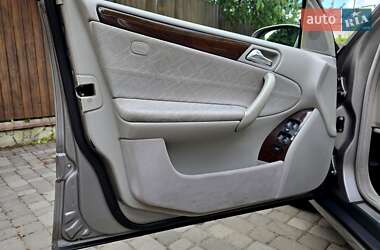 Седан Mercedes-Benz C-Class 2004 в 