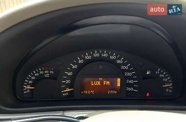 Седан Mercedes-Benz C-Class 2004 в 