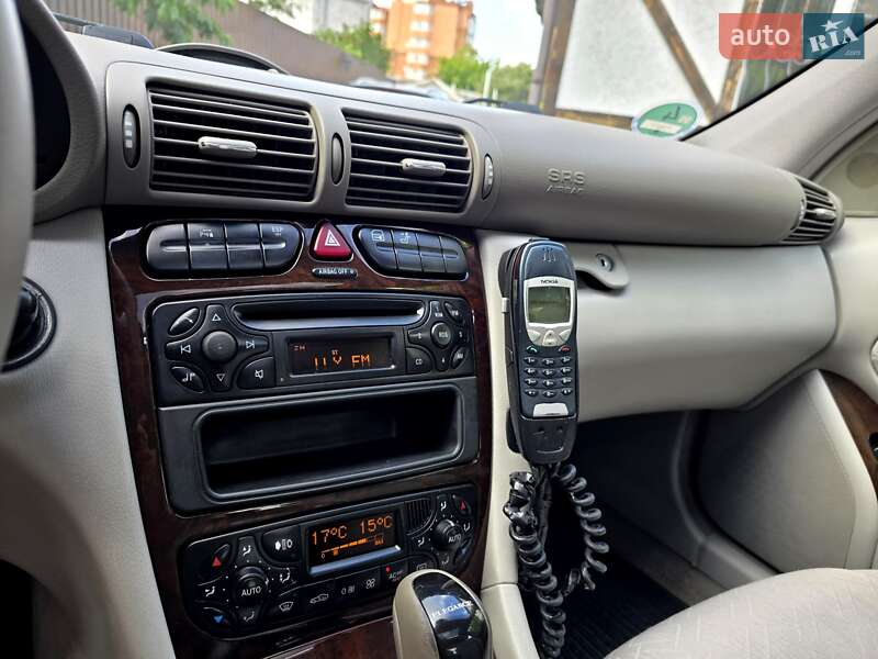 Седан Mercedes-Benz C-Class 2004 в Полтаве