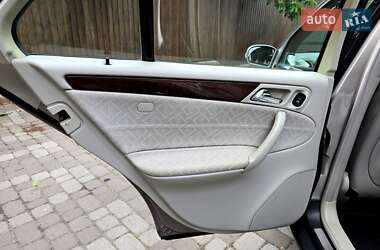 Седан Mercedes-Benz C-Class 2004 в 