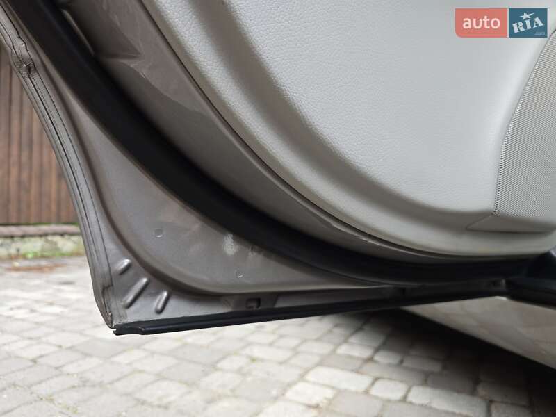 Седан Mercedes-Benz C-Class 2004 в Полтаве