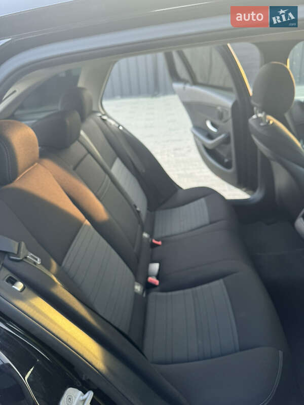 Универсал Mercedes-Benz C-Class 2014 в Яворове
