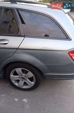 Универсал Mercedes-Benz C-Class 2010 в 