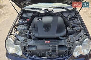 Седан Mercedes-Benz C-Class 2004 в 