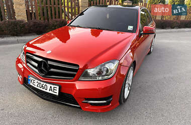 Седан Mercedes-Benz C-Class 2012 в Днепре