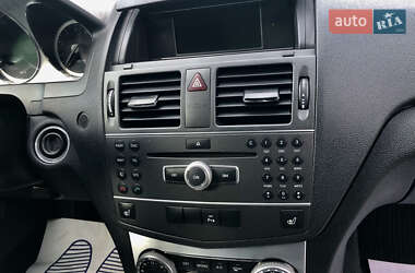 Седан Mercedes-Benz C-Class 2010 в 