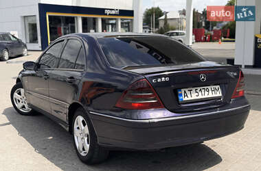 Седан Mercedes-Benz C-Class 2002 в 