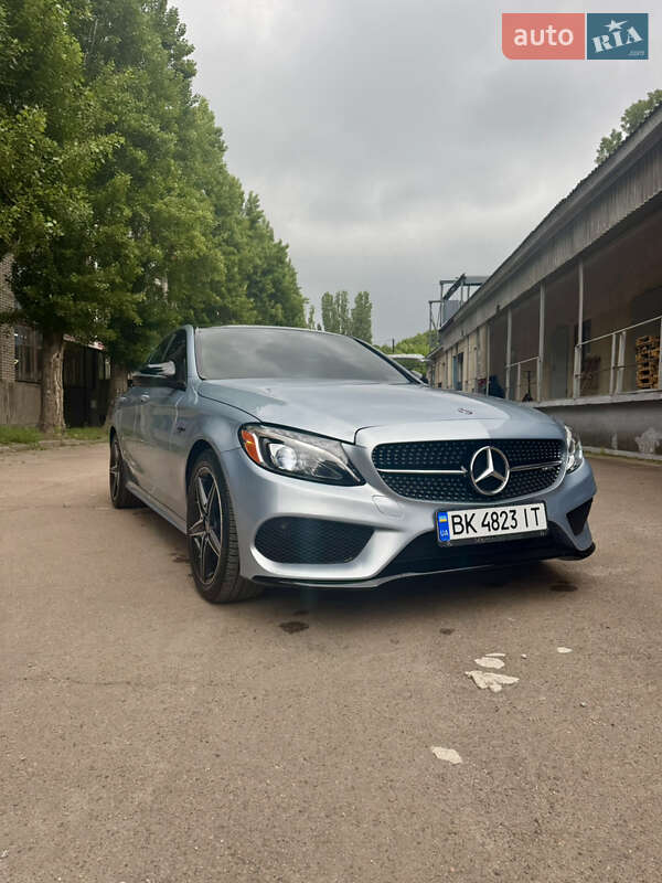 Седан Mercedes-Benz C-Class 2017 в 