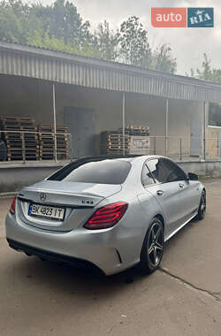 Седан Mercedes-Benz C-Class 2017 в 