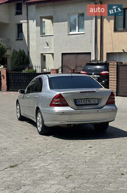 Седан Mercedes-Benz C-Class 2002 в 