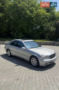 Седан Mercedes-Benz C-Class 2002 в 