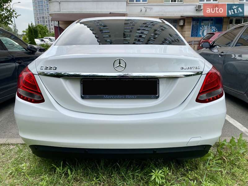 Седан Mercedes-Benz C-Class 2015 в Киеве
