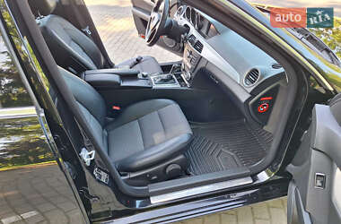 Універсал Mercedes-Benz C-Class 2012 в 