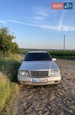 Седан Mercedes-Benz C-Class 1995 в 