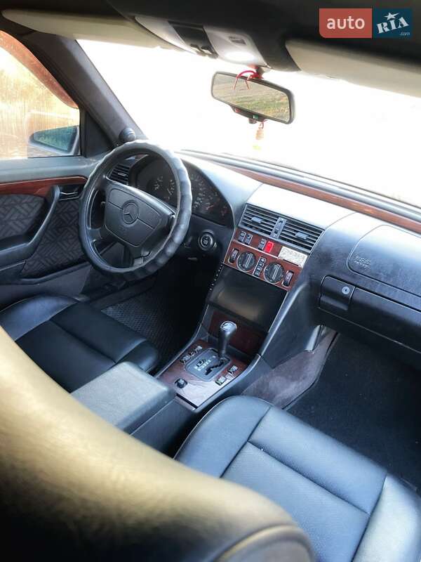 Седан Mercedes-Benz C-Class 1995 в Виннице фото 19 Седан Mercedes-Benz C-Class 1995 в Виннице
