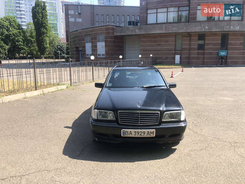 Седан Mercedes-Benz C-Class 1996 в Одессе