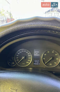 Седан Mercedes-Benz C-Class 2005 в 
