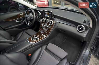 Седан Mercedes-Benz C-Class 2017 в 