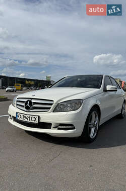 Седан Mercedes-Benz C-Class 2011 в 