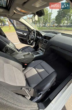 Седан Mercedes-Benz C-Class 2011 в 