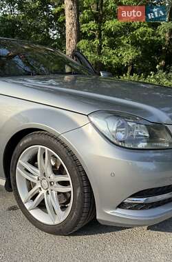 Седан Mercedes-Benz C-Class 2012 в 