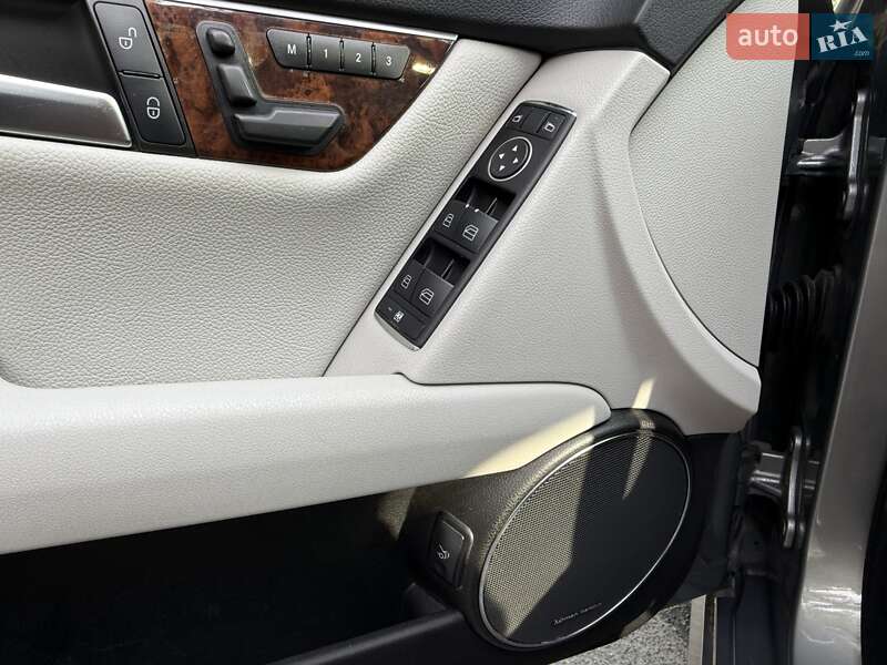 Седан Mercedes-Benz C-Class 2012 в Киеве