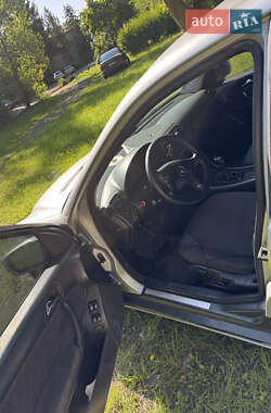 Седан Mercedes-Benz C-Class 2000 в 