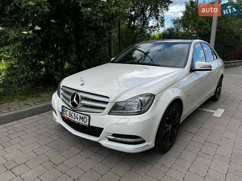 Седан Mercedes-Benz C-Class 2012 в 