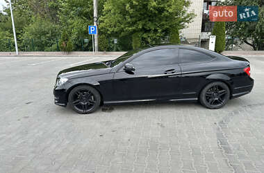 Купе Mercedes-Benz C-Class 2012 в 