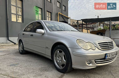 Седан Mercedes-Benz C-Class 2004 в 