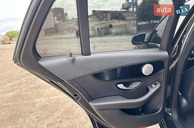 Универсал Mercedes-Benz C-Class 2017 в 