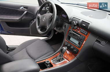 Седан Mercedes-Benz C-Class 2003 в 