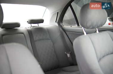 Седан Mercedes-Benz C-Class 2003 в 