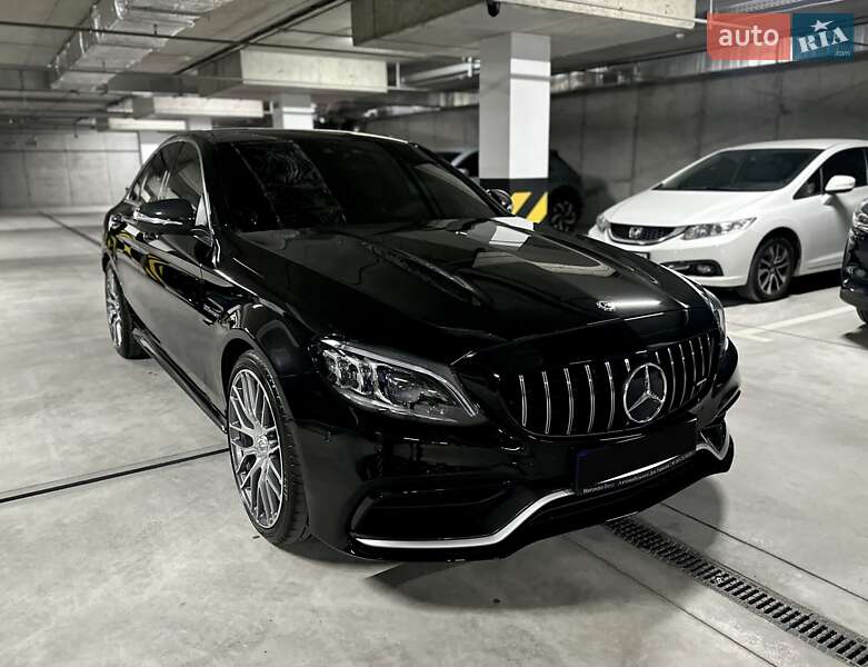 Седан Mercedes-Benz C-Class 2019 в Днепре