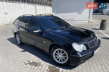 Універсал Mercedes-Benz C-Class 2002 в Вінниці