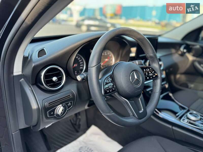 Седан Mercedes-Benz C-Class 2018 в Киеве