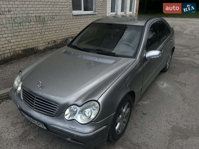 Mercedes-Benz C-Class 2002