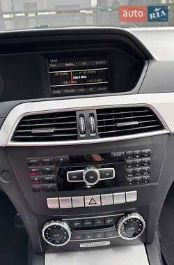 Универсал Mercedes-Benz C-Class 2011 в 