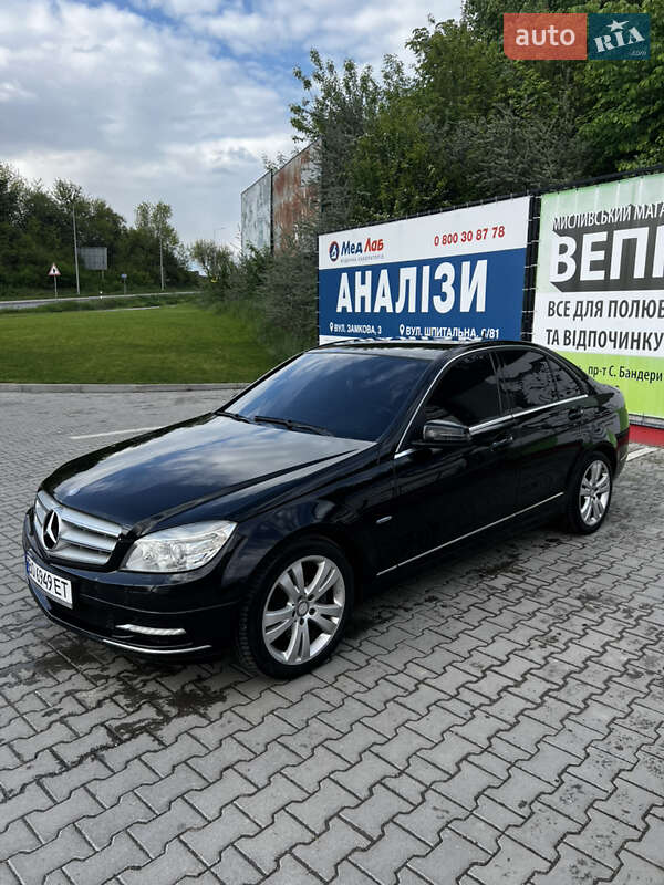 Mercedes-Benz C-Class 2010