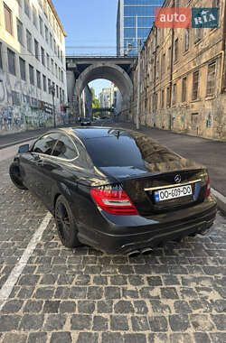 Седан Mercedes-Benz C-Class 2012 в 