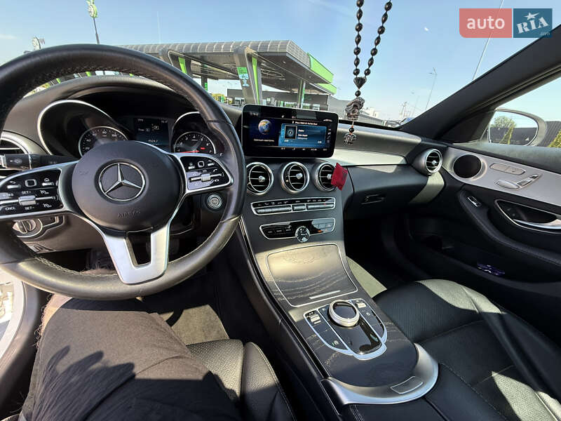 Седан Mercedes-Benz C-Class 2018 в Львове